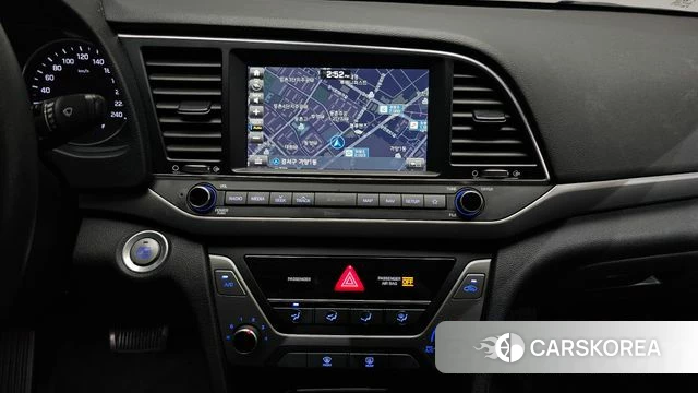 Hyundai Avante AD 2018 Белый из Кореи, фото 3