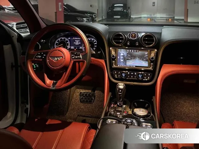 Bentley Bentayga 2018 Белый из Кореи, фото 3