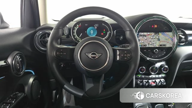 Mini Cooper 2024 Серебристо-серый из Кореи, фото 3