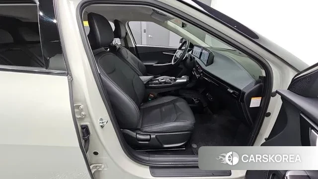 Kia EV6 2021 Песочный из Кореи, фото 3