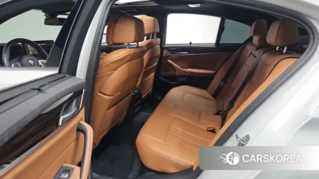 BMW 5 Series (G30) 2022 Белый из Кореи, фото 3