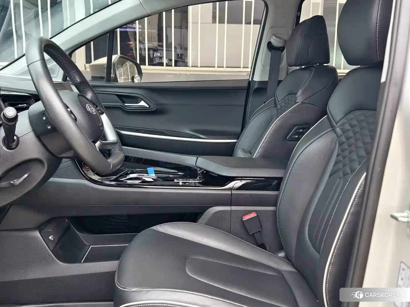 Hyundai Kustu 2023 Champagne/brown из Китая, фото 3