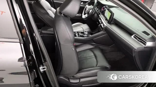 Kia K5 3rd generation 2023 Черный из Кореи, фото 3