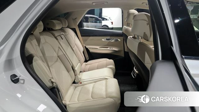 Genesis GV70 2023 Белый из Кореи, фото 3