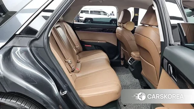 Hyundai Grandeur Hybrid (GN7) 2023 Серый из Кореи, фото 3