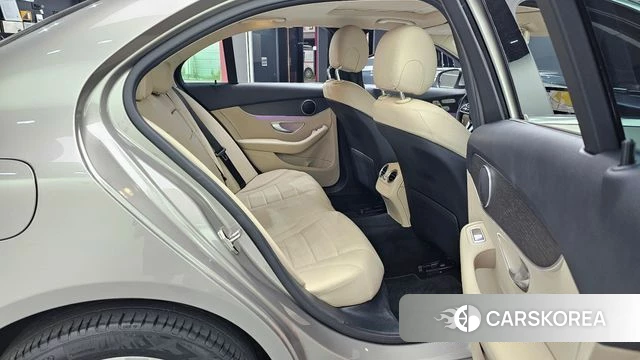 Mercedes-Benz C-Class W205 2019 Серебристо-серый из Кореи, фото 3