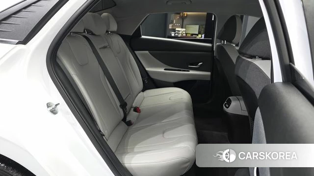Hyundai Avante (CN7) 2021 Белый из Кореи, фото 3