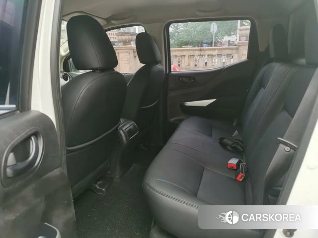 Nissan Navarra 2022 Белый из Китая, фото 3
