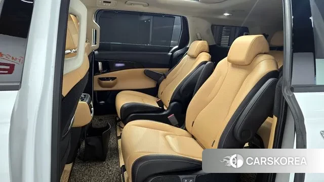 Kia Carnival 4th generation 2023 Белый из Кореи, фото 3