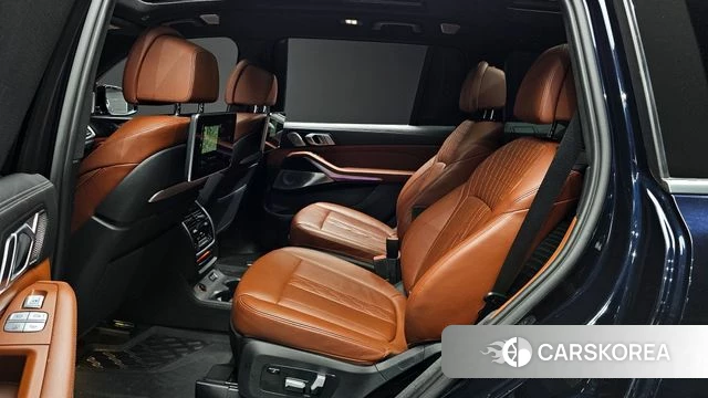 BMW X7 (G07) 2021 Черный из Кореи, фото 3