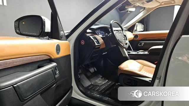 Land Rover Discovery 5 2018 Белый из Кореи, фото 3