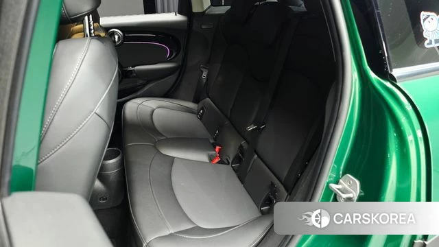 Mini Cooper 2022 Зеленый из Кореи, фото 3