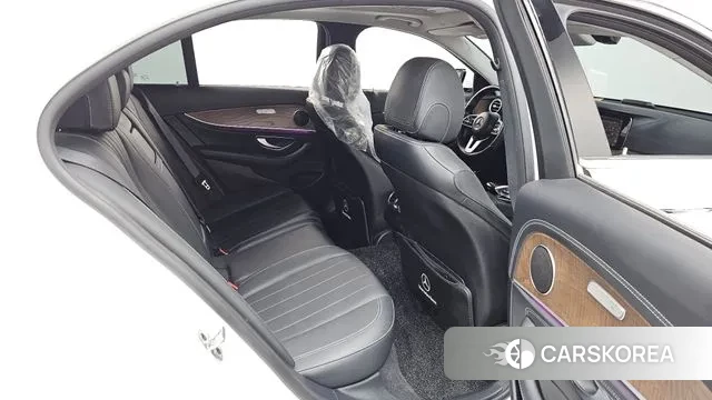 Mercedes-Benz E-Class W213 2019 Белый из Кореи, фото 3