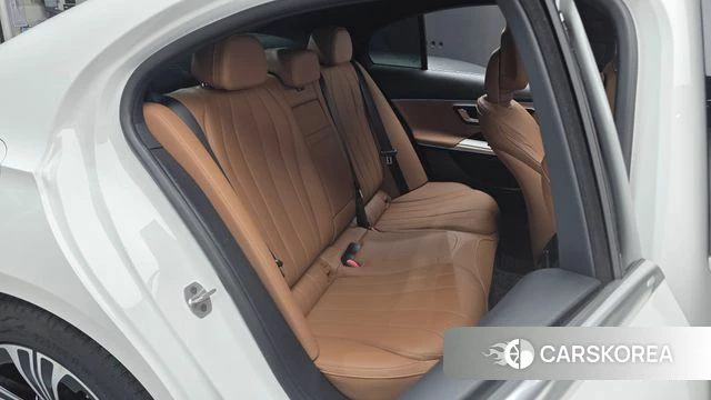 Mercedes-Benz E-Class W214 2025 Белый из Кореи, фото 3