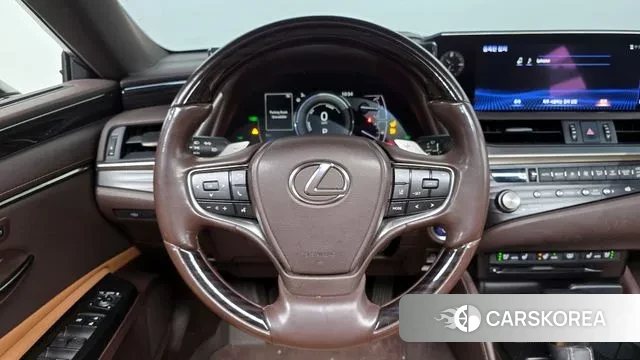Lexus ES300h 7th generation 2021 Серебристо-серый из Кореи, фото 3