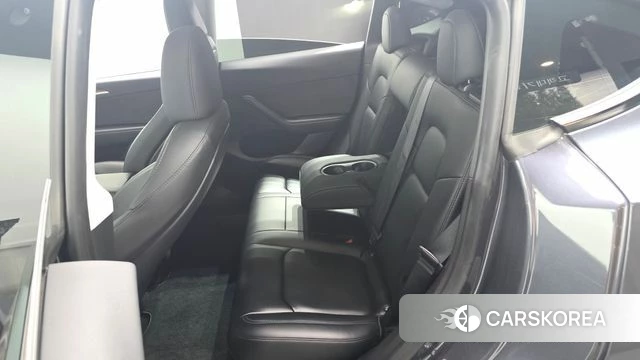 Tesla Model Y 2023 Серый из Кореи, фото 3