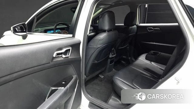 Kia Sportage 5th Generation 2022 Белый из Кореи, фото 3