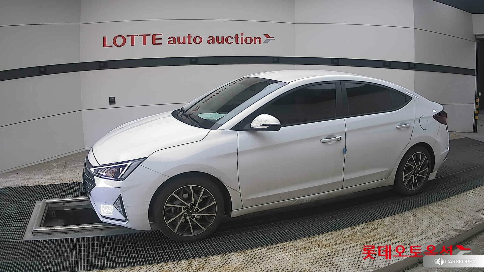 Hyundai Avante 2020 Polar White из Кореи, фото 3