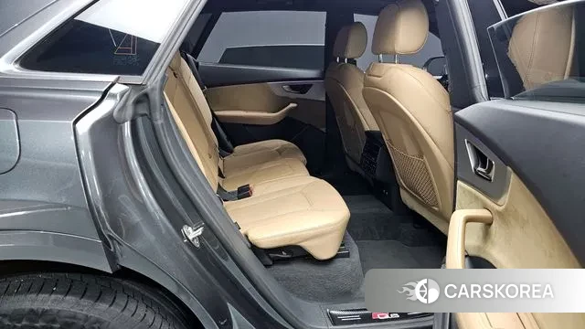 Audi Q8 (4M) 2021 Серый из Кореи, фото 3