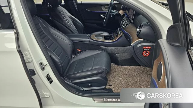 Mercedes-Benz E-Class W213 2021 Белый из Кореи, фото 3