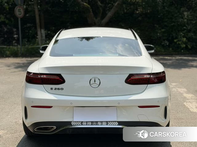 Mercedes-Benz E-class (imported) 2021 Белый из Китая, фото 3