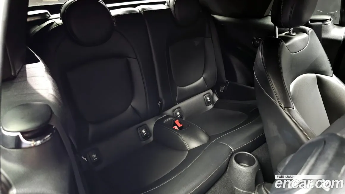 Mini Cooper Convertible 2019 Красный из Кореи, фото 3