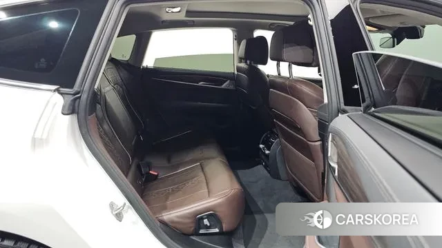 BMW 6 Series GT (G32) 2023 Белый из Кореи, фото 3