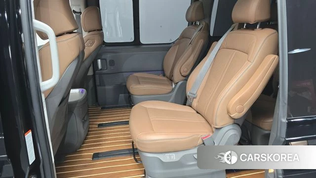 Hyundai Staria 2024 Черный из Кореи, фото 3
