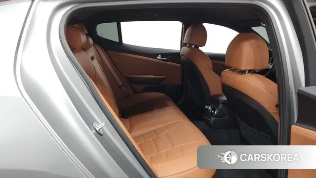 Kia Stinger Meister 2023 Серебряный из Кореи, фото 3