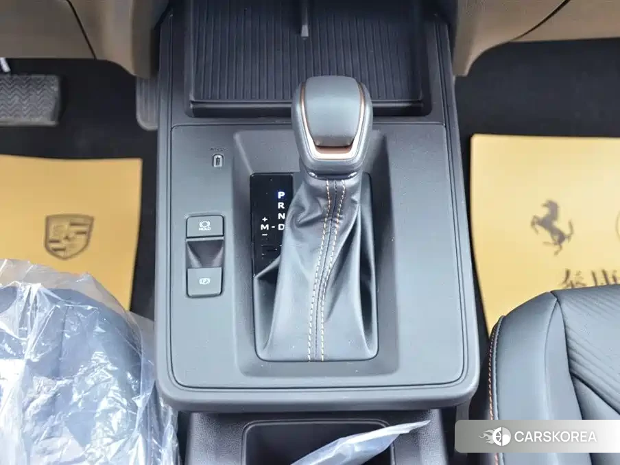 Toyota Frontlander 2026 Silver/gray из Китая, фото 3