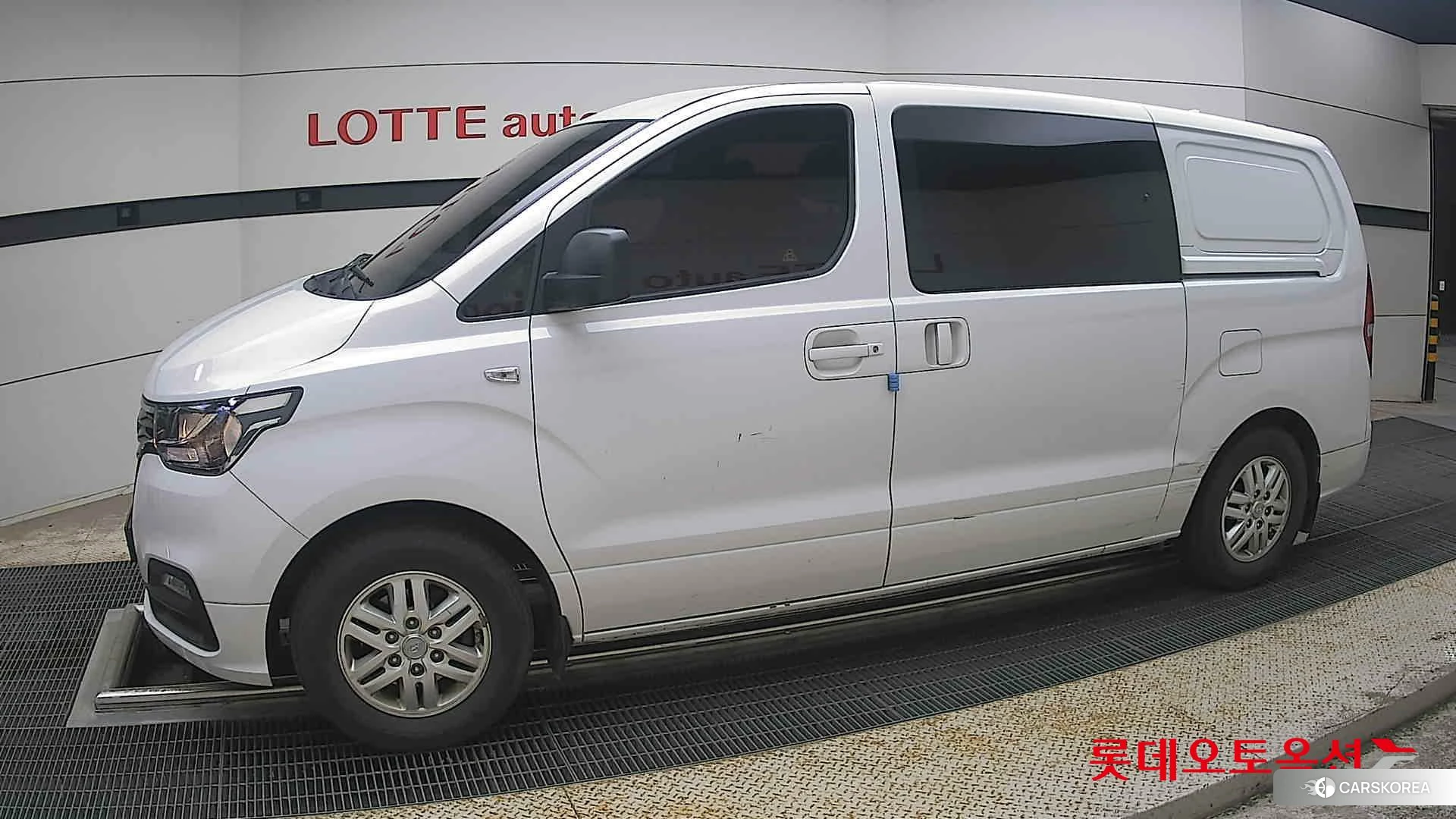 Hyundai Grand Starex 2021 Белый из Кореи, фото 3