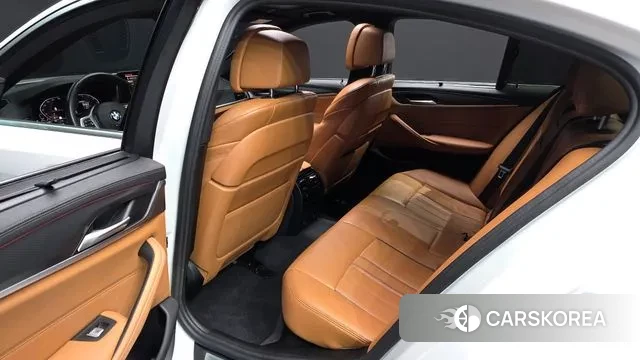 BMW 5 Series (G30) 2022 Белый из Кореи, фото 3