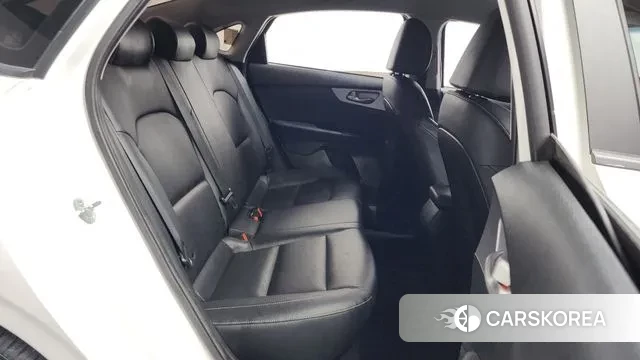 Kia The New K3 2nd generation 2022 Белый из Кореи, фото 3