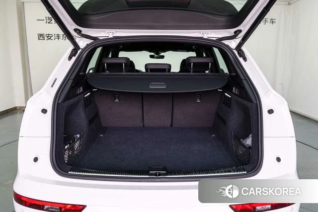 Audi Q5L 2024 Белый из Китая, фото 3