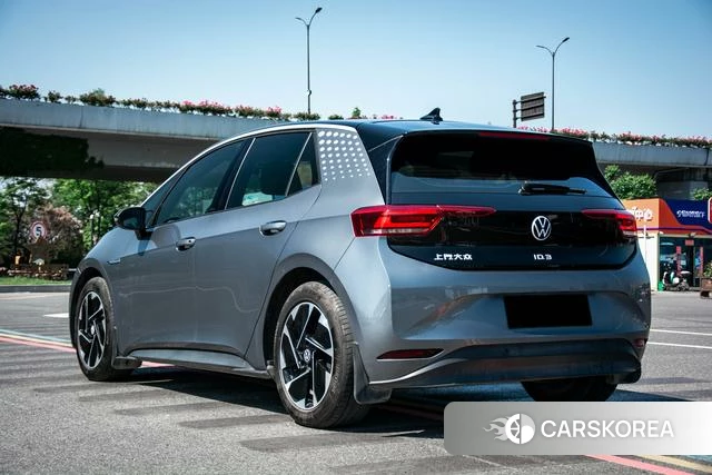 Volkswagen ID.3 2023 Темно-серый из Китая, фото 3