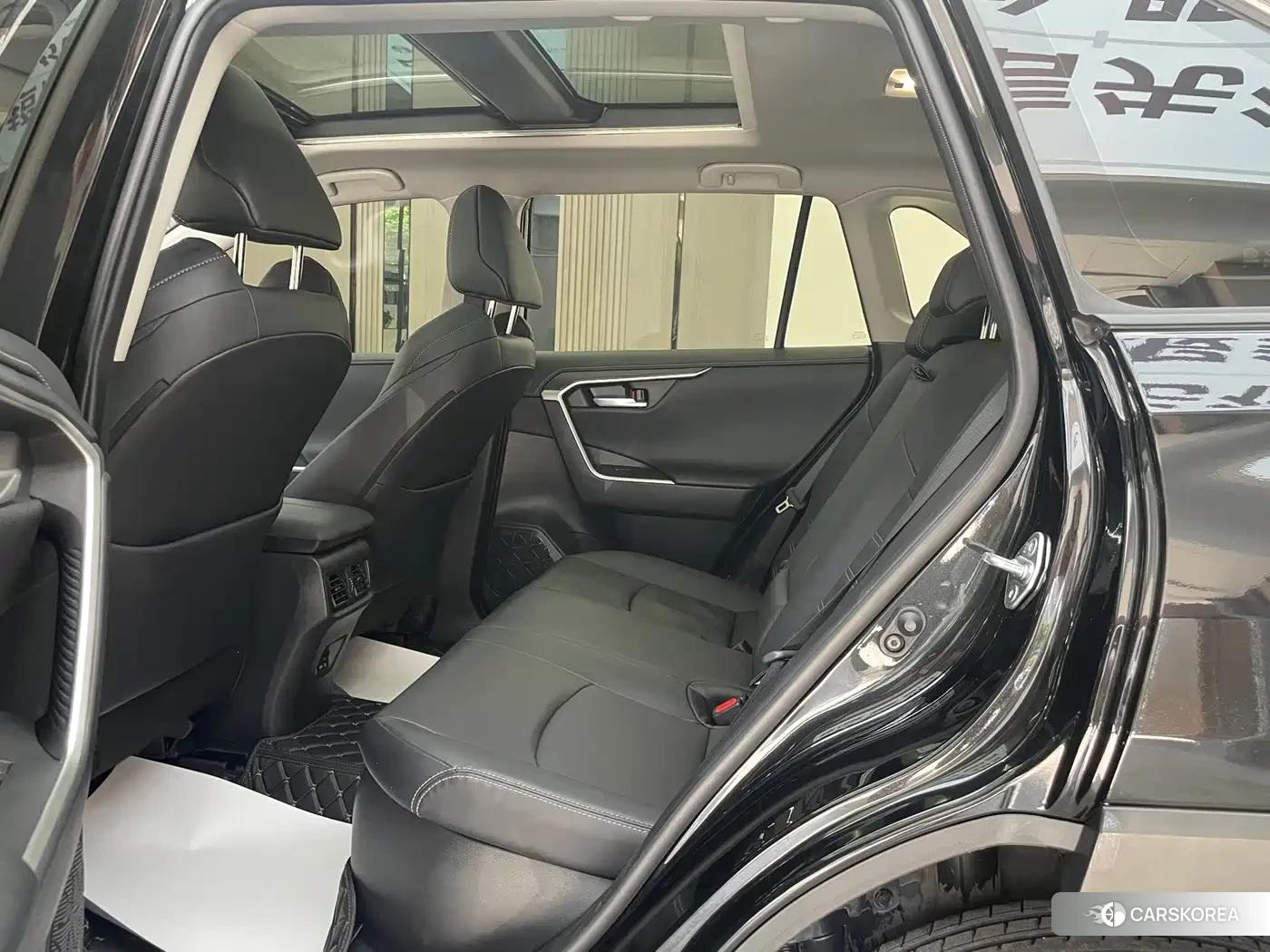 Toyota Wildlander 2024 Черный из Китая, фото 3