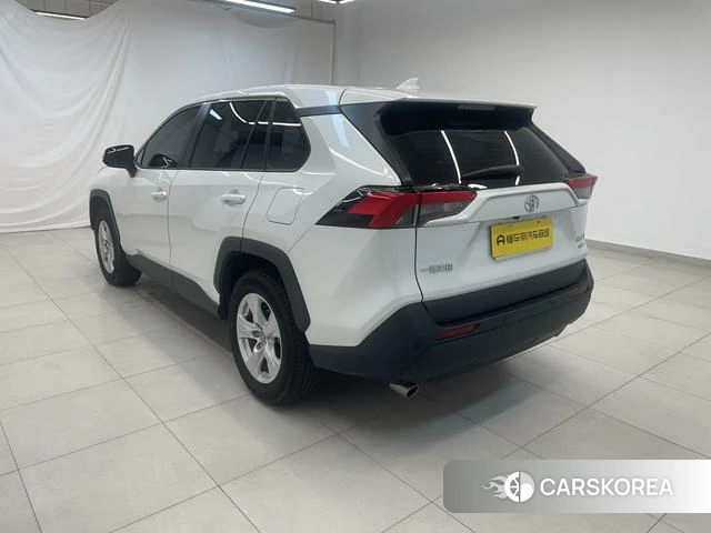 Toyota RAV4 Rongfang 2025 Белый из Китая, фото 3