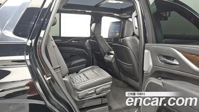 Cadillac Escalade 5th Generation 2022 Черный из Кореи, фото 3
