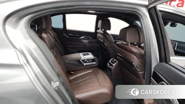 BMW 7 Series (G11) 2020 Песочный из Кореи, фото 3