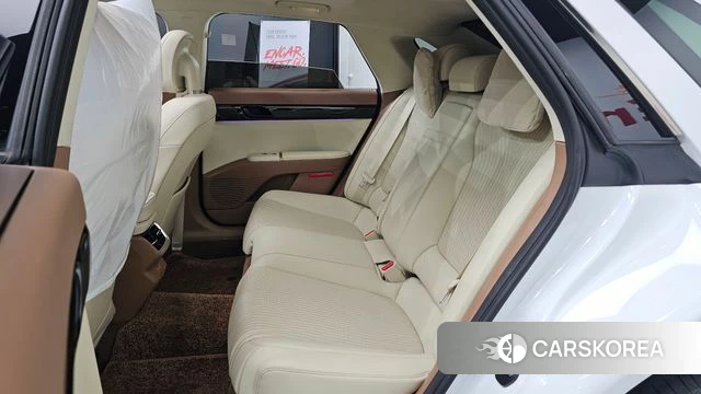 Hyundai Grandeur Hybrid (GN7) 2023 Белый из Кореи, фото 3