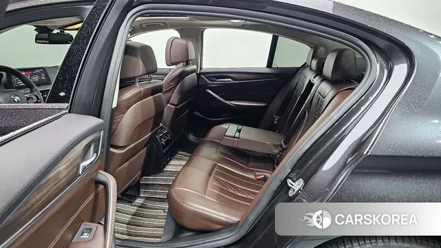 BMW 5 Series (G30) 2019 Серый из Кореи, фото 3