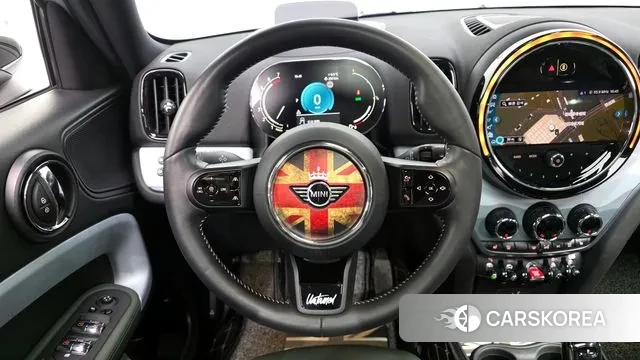 Mini Cooper S Countryman 2023 Светло-серебряный цвет из Кореи, фото 3