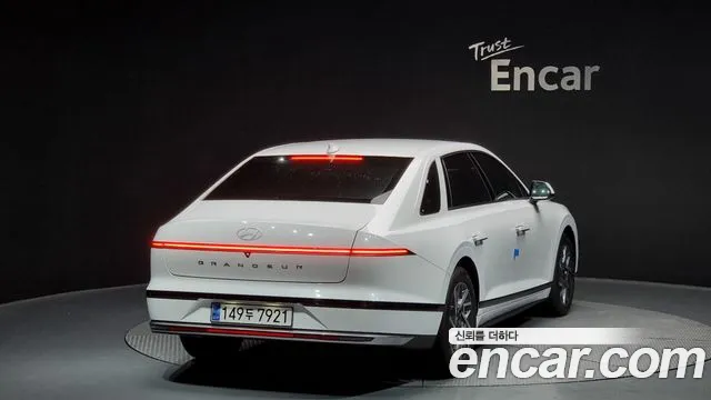 Hyundai Grandeur (GN7) 2024 Коричневый из Кореи, фото 3