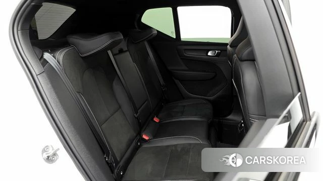 Volvo XC40 Richards 2022 Белый из Кореи, фото 3