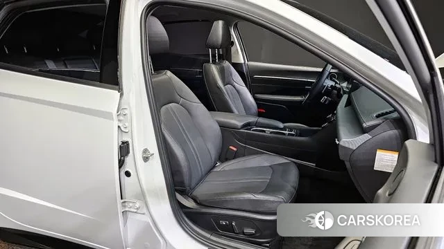 Hyundai Sonata D Edge Hybrid (DN8) 2023 Белый из Кореи, фото 3