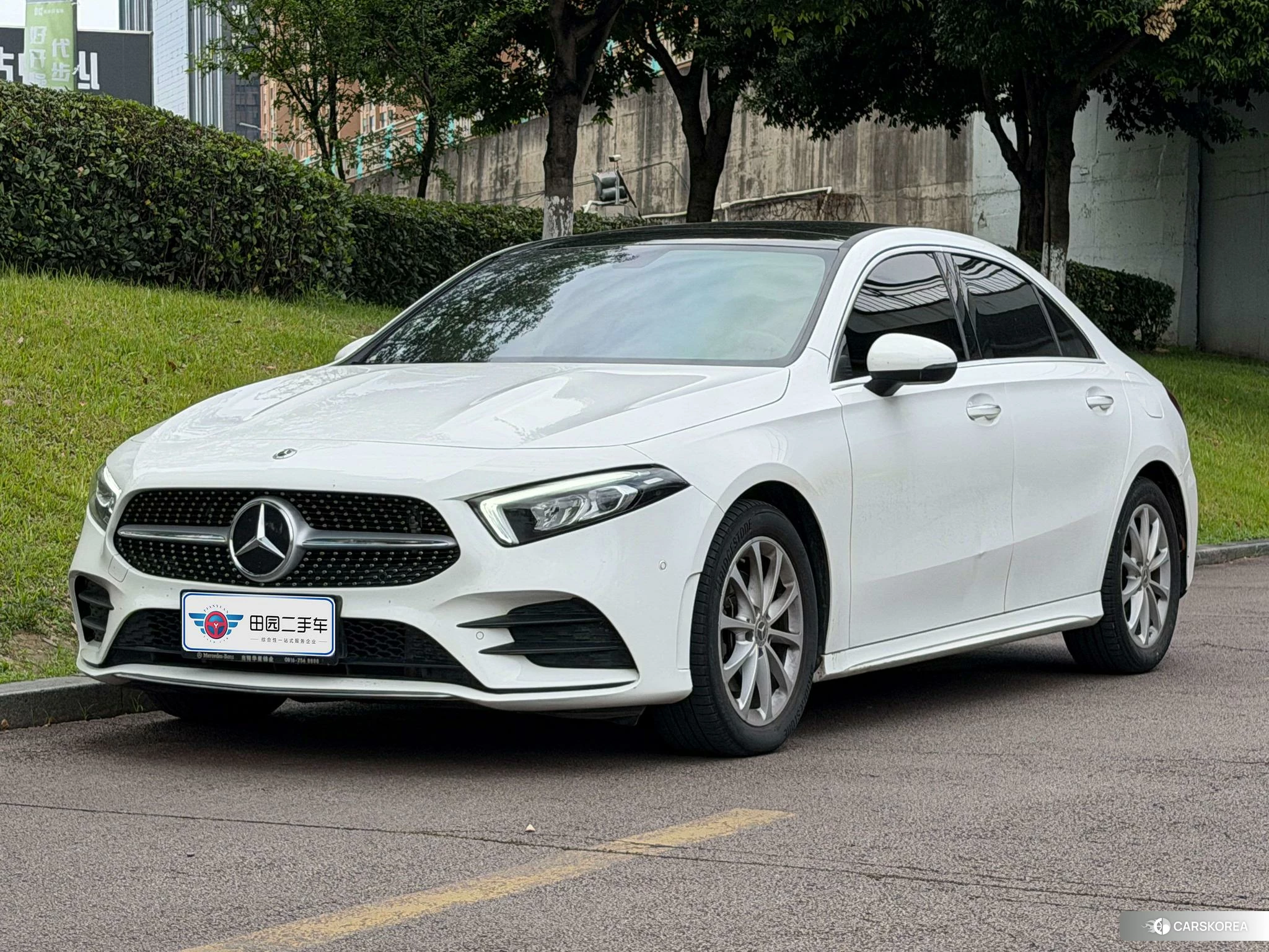 Mercedes-Benz Class A 2021 Белый из Китая, фото 3