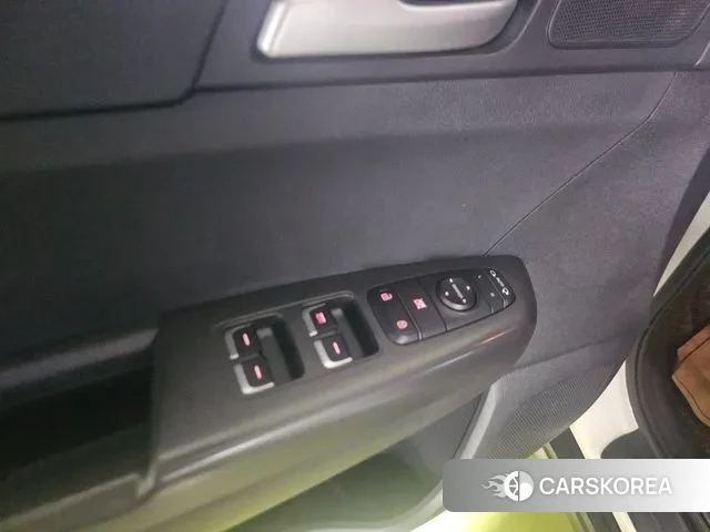 Kia Sportage The Bold 2019 Белый из Кореи, фото 3