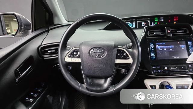 Toyota Prius 4th Generation 2018 Белый из Кореи, фото 3