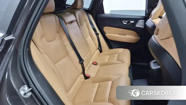 Volvo XC60 second Generation 2022 Серый из Кореи, фото 3