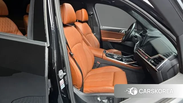 BMW X7 (G07) 2023 Черный из Кореи, фото 3